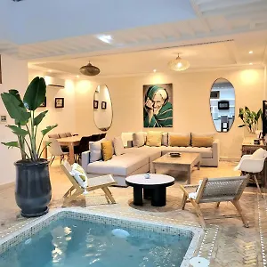 Melilo Avec Piscine Chauffee Marrakesh